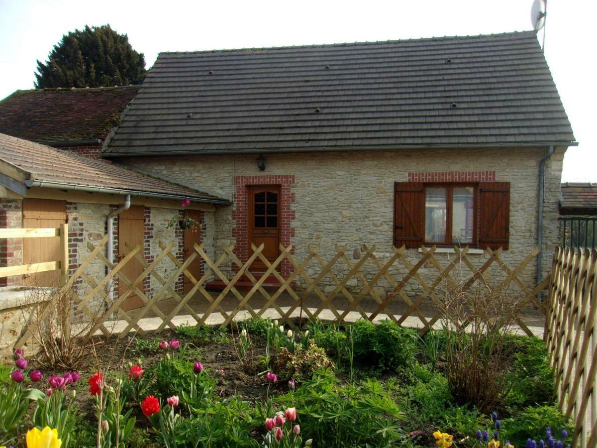 Gite A La Campagne Cressonsacq Exterior foto